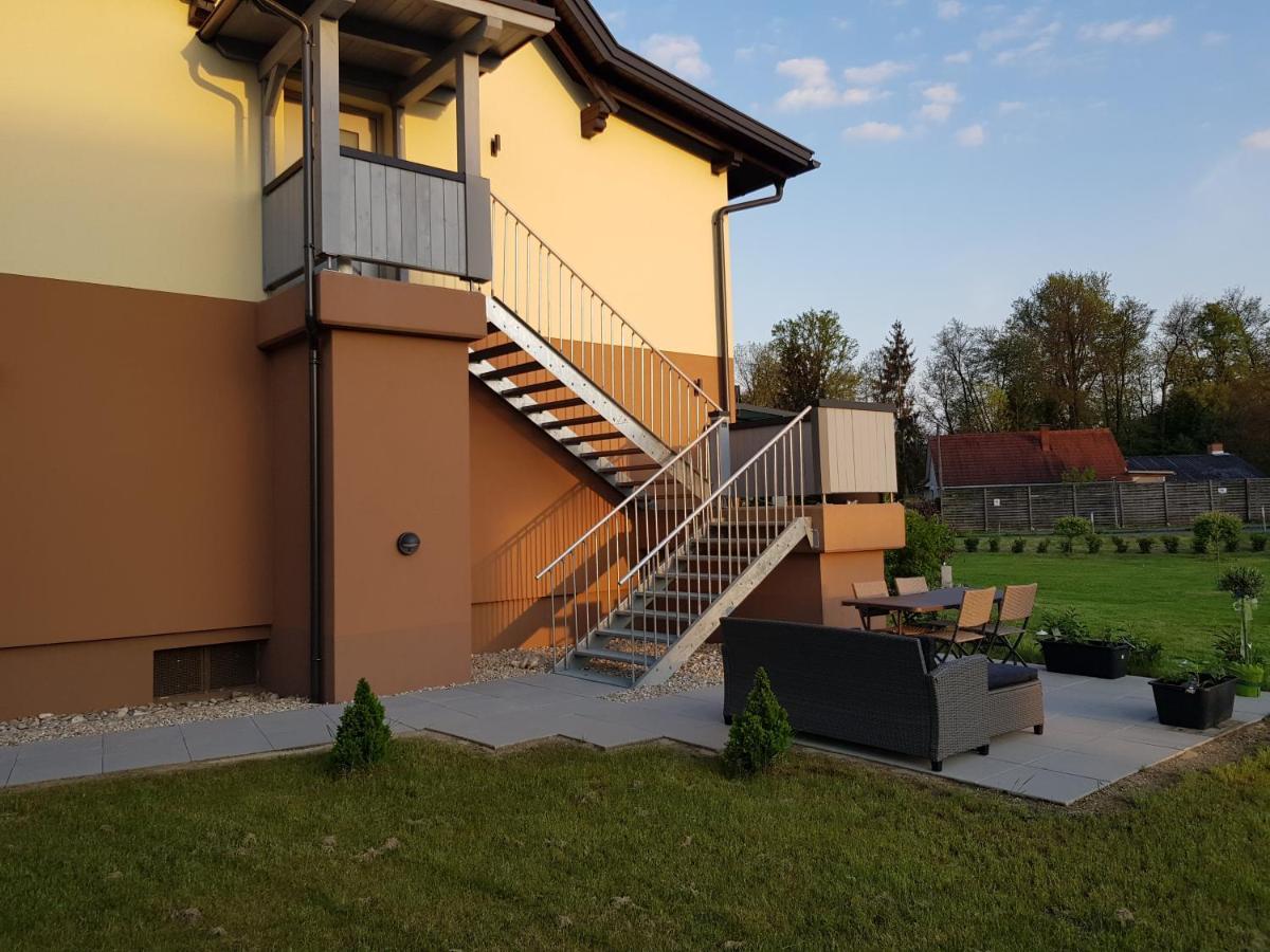 Ferienwohnung Stoisser Mureck Buitenkant foto